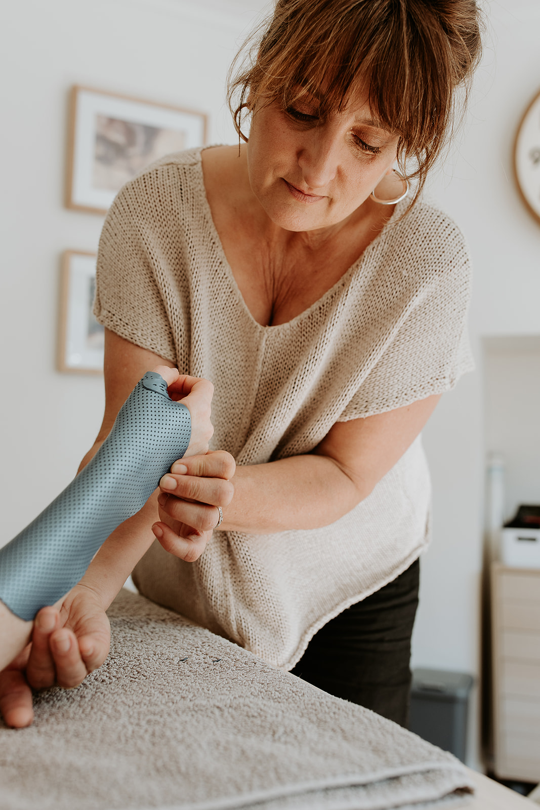 We specialise in treating the hand, thumb, wrist and elbow